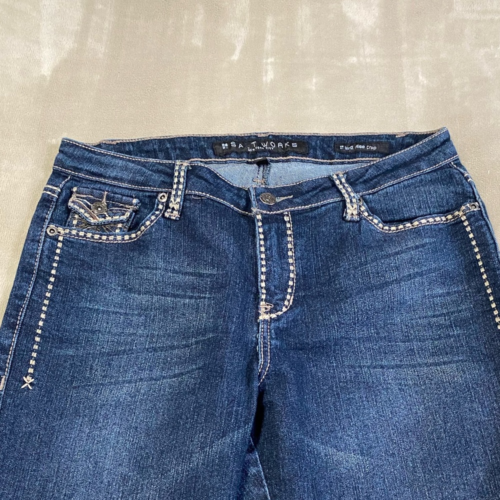 Salt Works Medium‎ Rise Crop Jeans - Picture 5 of 13